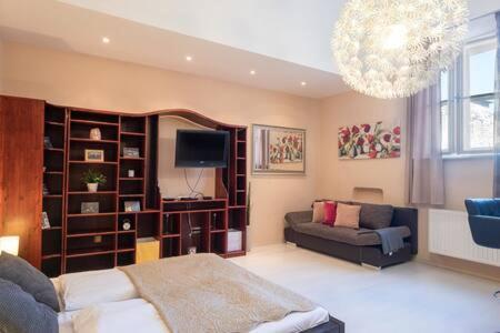 Charming Flat In The Center Apartment Budapest Exterior photo