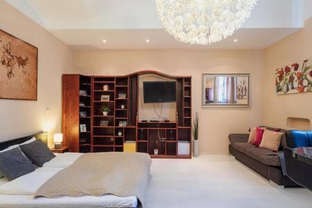 Charming Flat In The Center Apartment Budapest Exterior photo